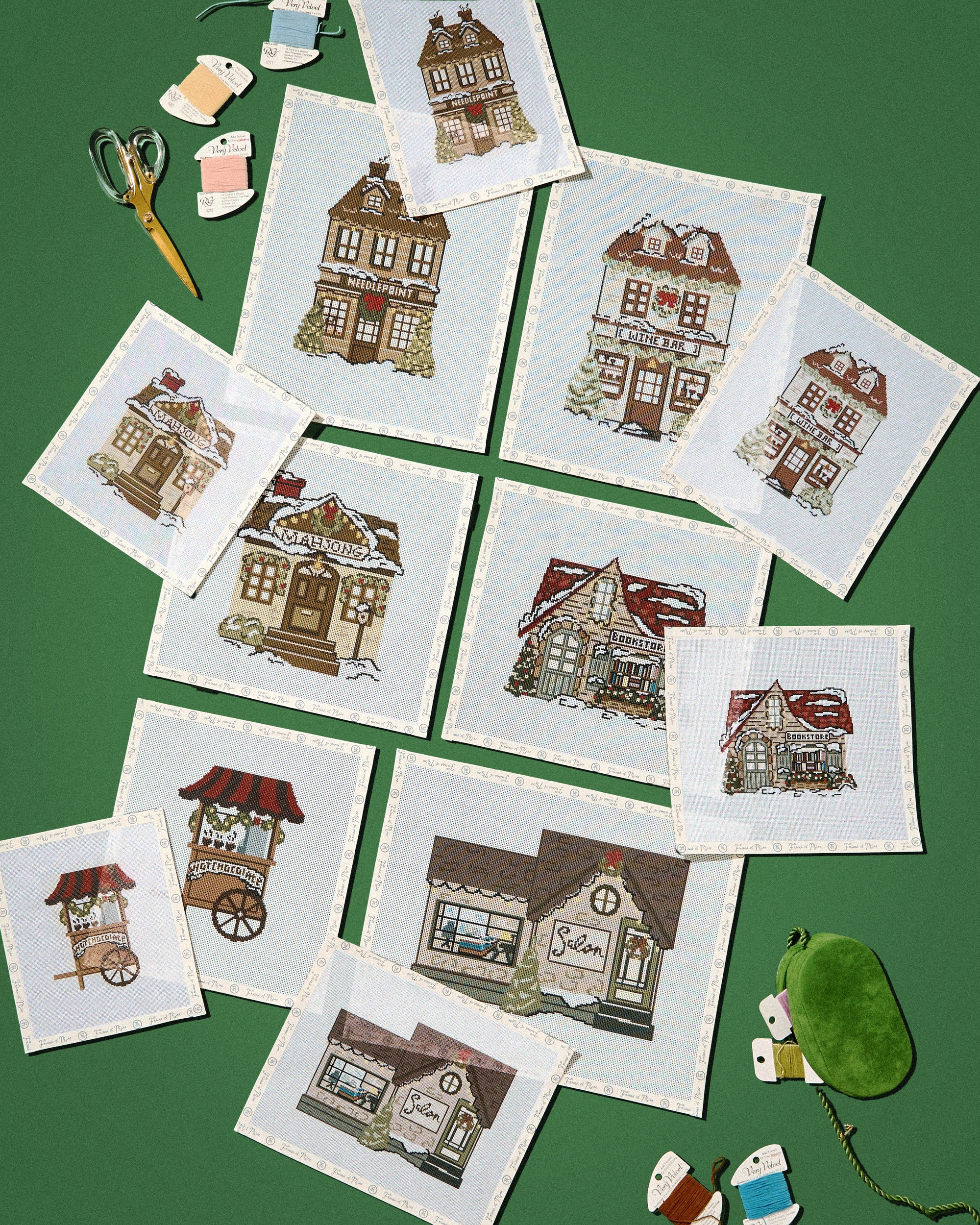 Cotswolds Christmas Village Bundle (18 Mesh) PREORDER 8-12 WEEKS