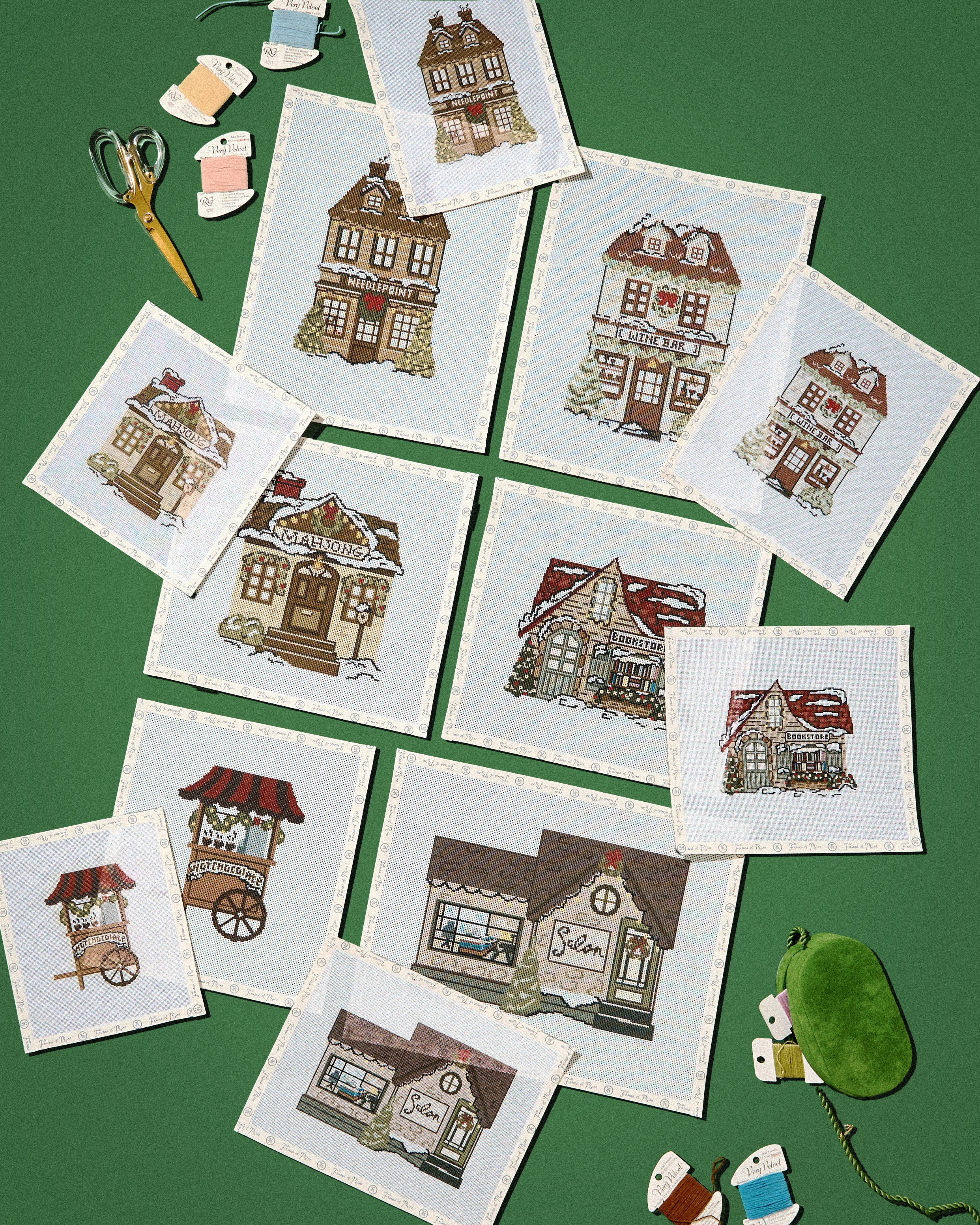 Cotswolds Christmas Village Bundle (18 Mesh) PREORDER 8-12 WEEKS